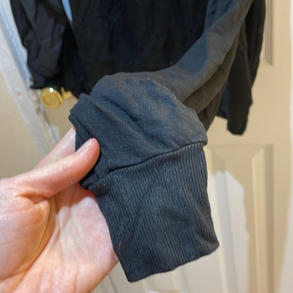 Clu long sleeve Free with purchase - Picture 9 of 11